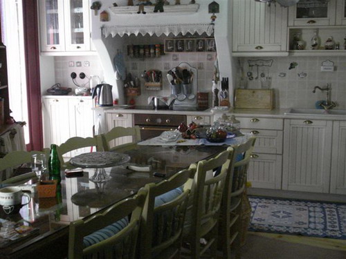 Κυκλάδες: I PEZOULA TIS LICHOUDIAS