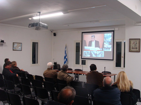 Άποψη από την αίθουσα του γραφείου του Επιμελητηρίου στην Άνδρο 3asfalistiko_andros_F13377.jpg