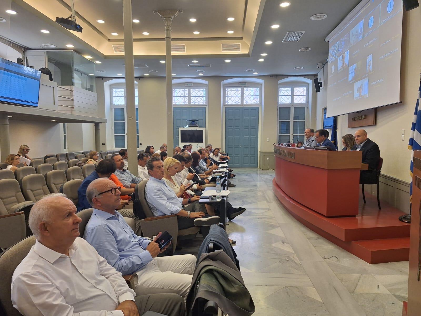 03_Εκπρόσωποι φορέων Υγείας και Τοπικής Αυτοδιοίκησης Κυκλάδων σε συζήτηση με το Υπουργείο Υγείας