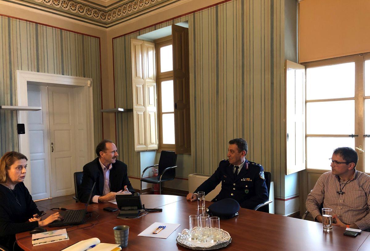 Επίσκεψη του νέου Γενικού Περιφερειακού Αστυνομικού Διευθυντή Νοτίου Αιγαίου στο Επιμελητήριο Κυκλάδων Επίσκεψη του νέου Γενικού Περιφερειακού Αστυνομικού Διευθυντή Νοτίου Αιγαίου στο Επιμελητήριο Κυκλάδων