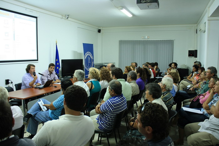 Ενημερωτικές συναντήσεις με Ιδιοκτήτες Τουριστικών Καταλυμάτων για την παρουσίαση της νέας υπηρεσίας Ηλεκτρονικών Κρατήσεων (E-booking) ebooking_synantisi_F29008.jpg