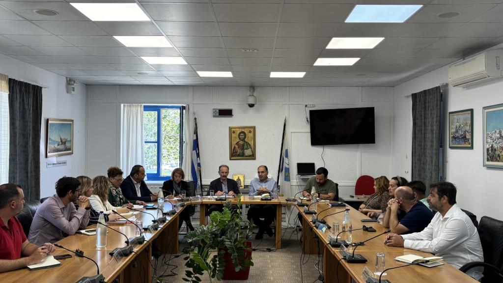 Συναντήσεις εργασίας του Επιμελητηρίου Κυκλάδων στην Πάρο Συναντήσεις εργασίας του Επιμελητηρίου Κυκλάδων στην Πάρο