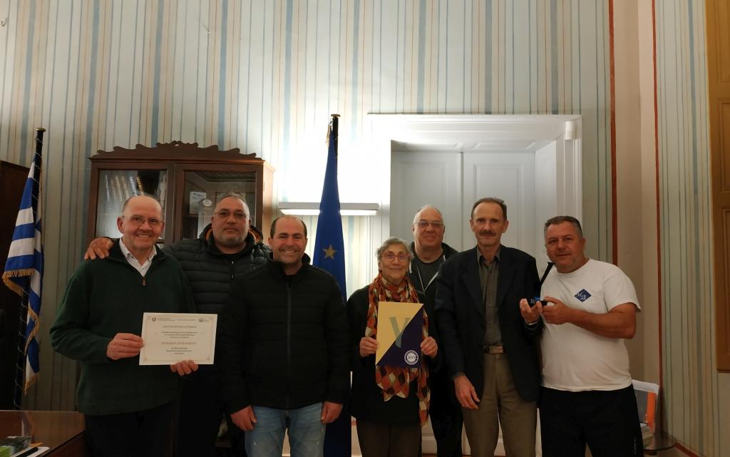 Συνάντηση των Λουκουμοποιών της Σύρου με το Επιμελητήριο Κυκλάδων Συνάντηση των Λουκουμοποιών της Σύρου με το Επιμελητήριο Κυκλάδων