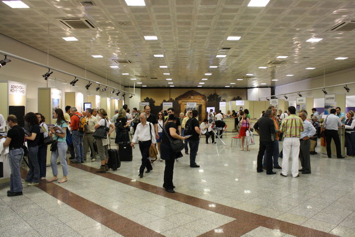 Τουριστική Προβολή των Κυκλάδων στο Μετρό, σταθμός Σύνταγμα syntagma_metro_F23073.jpg