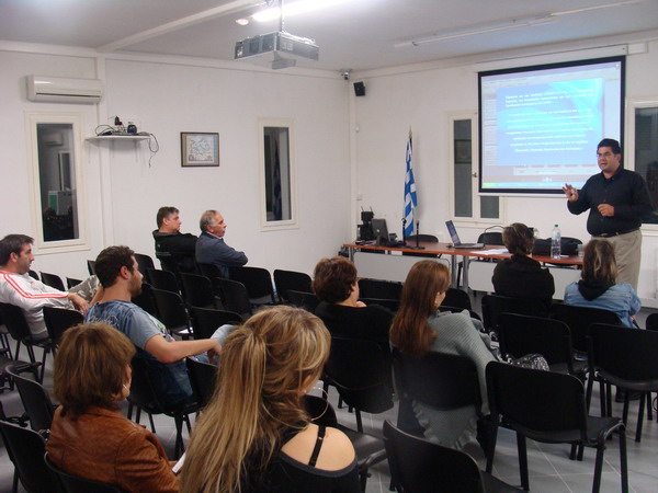 Σεμινάρια επιμόρφωσης για θέματα άσκησης καθηκόντων Τεχνικού Ασφαλείας στην Άνδρο texnikoi_asfalias_andros_F28792.jpg