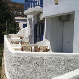 2(4)_F12006.jpg