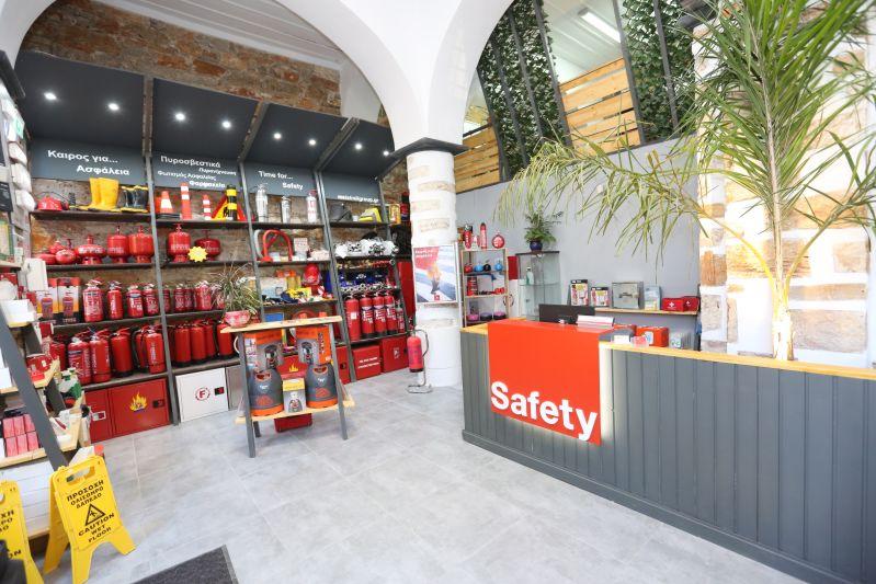 Κατάστημα Maistrali Safety εσωτερικά