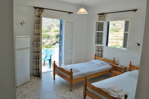 ROOM2_F2281.jpg