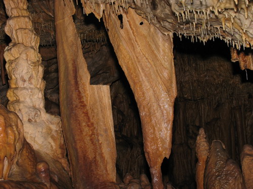 IRAKLIA CAVE