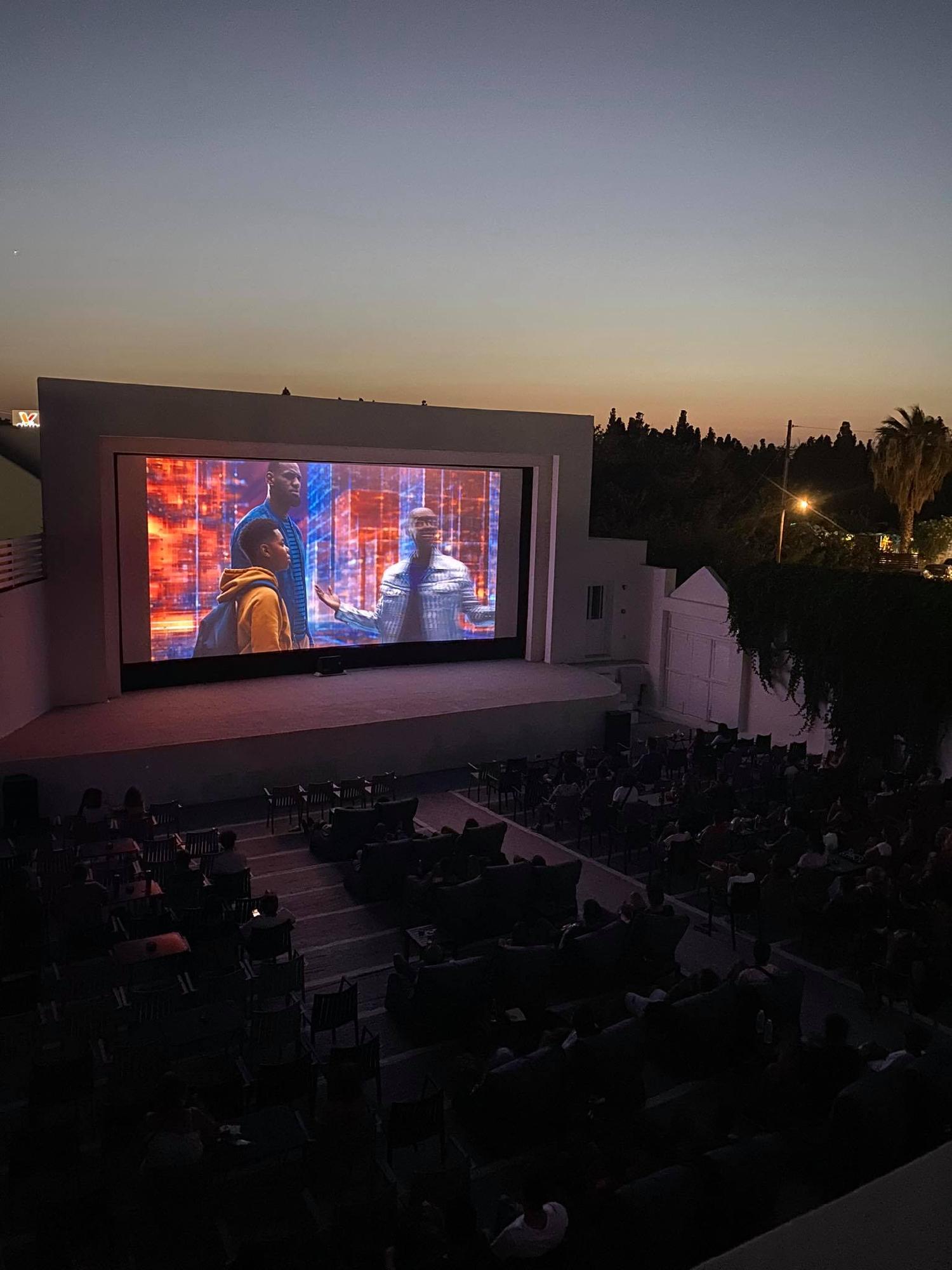 movienighthigh_F324067395.jpg