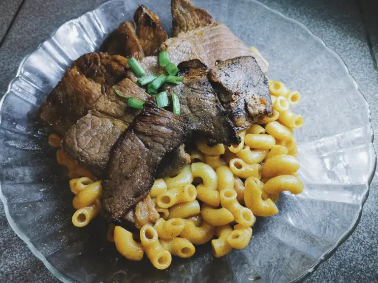 Δοκίμασε τα ντόπια προϊόντα 10 vista cenital plato de comida