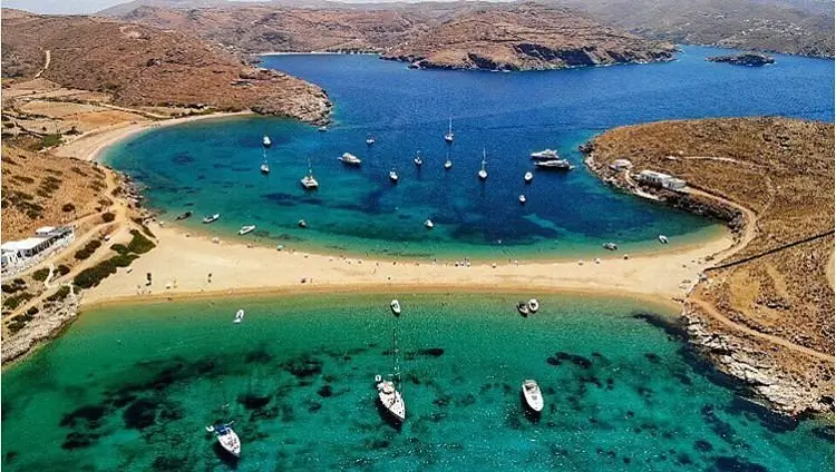 kolona beach kithnos