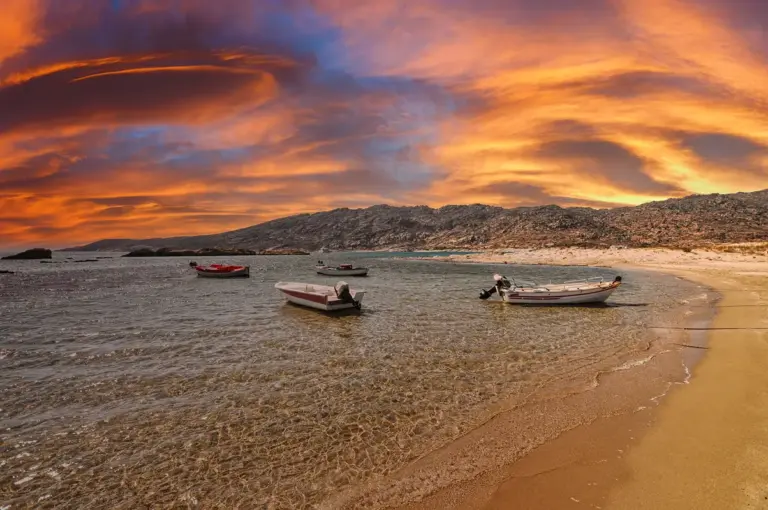 Μαγγανάρι 10 manganari magganari beach ios island