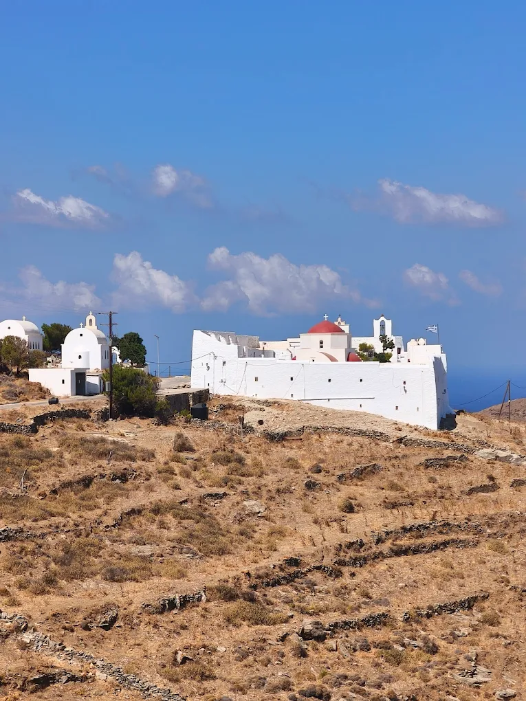 monastiri taxiarxi serifos