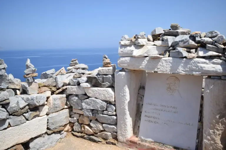 Τάφος του Ομήρου 5 omirou tafos ios