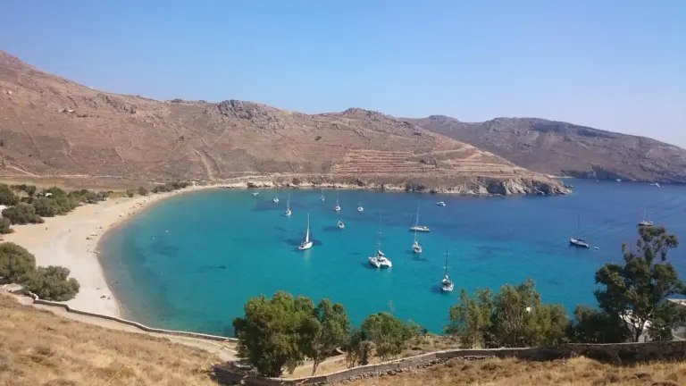 paralia ganema serifos
