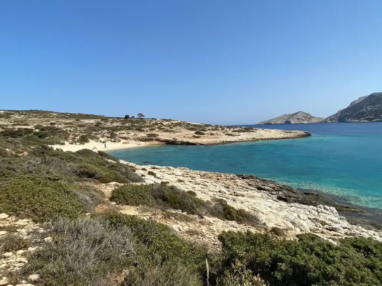 Παραλία Τρυπητή 6 trypiti beach donousa