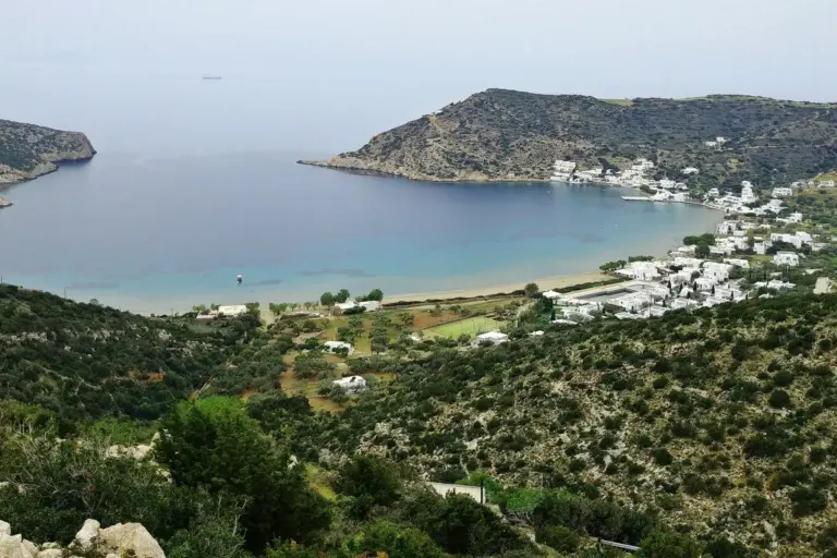 Βαθύ 2 sifnos vathy beach