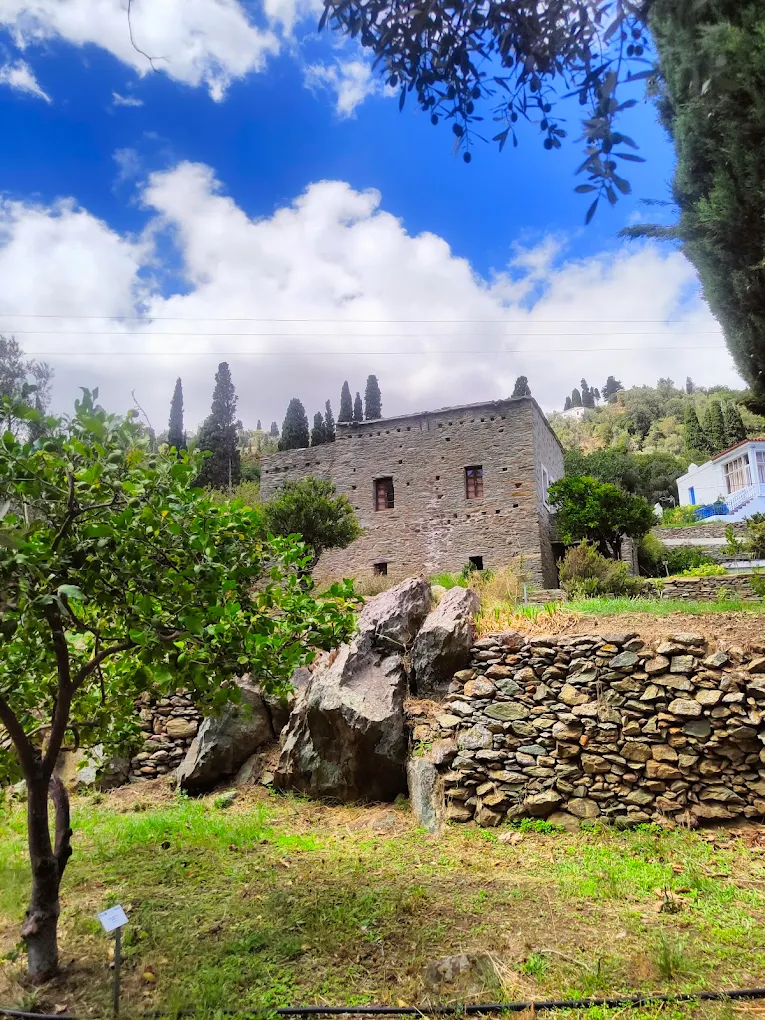 Pyrgos agadaki andros