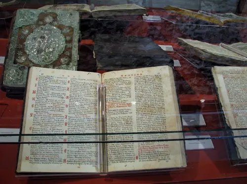 KIRCHLICHES MUSEUM von book2 F30102 F27115